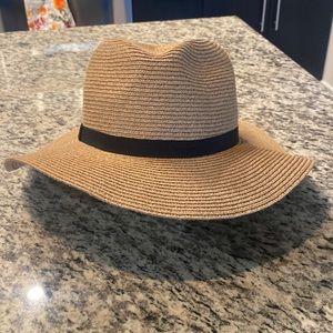 Banana republic hat